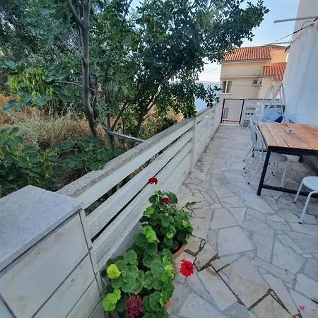 Petar Btw. Split And Omis Jesenice (Split-Dalmatia)