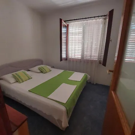 Petar Btw. Split And Omis Apartament