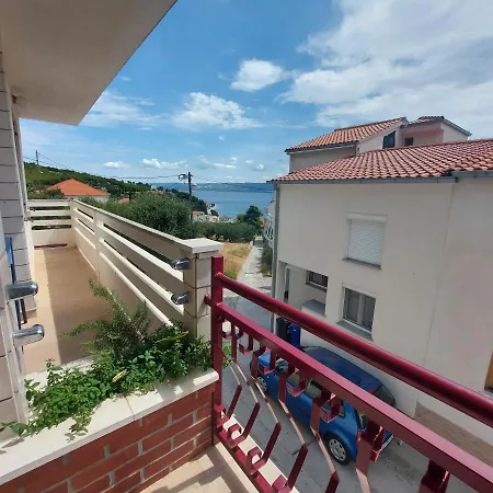 Petar Btw. Split And Omis
