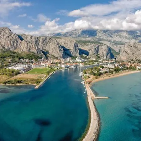 Petar Btw. Split And Omis *