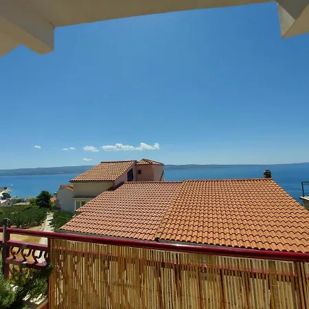 Petar Btw. Split And Omis Apartament